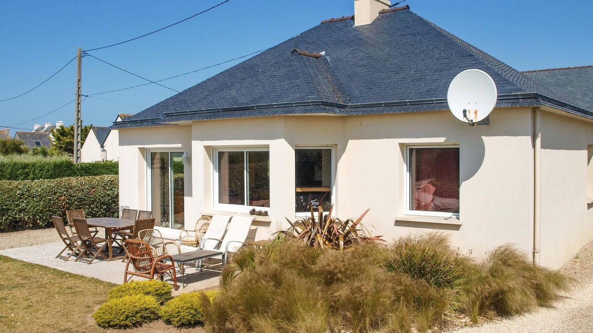 Kerlouan House | 2 bedroom nice home in Kerlouan