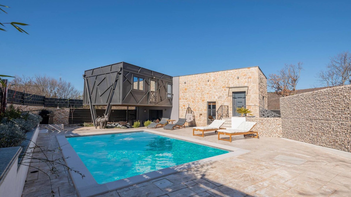 Central Dalmatia House | 2 bedroom nice home in Biorine