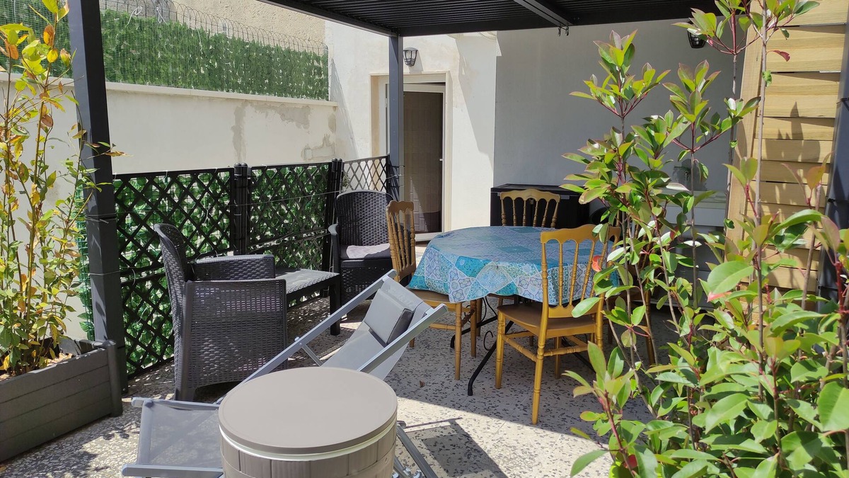Laterza House | 2 Bedroom Private vacation home in Laterza