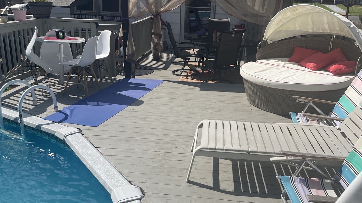 Plainfield House | 2-bedroom residential home with pool 30 mins from NYC and Beaches