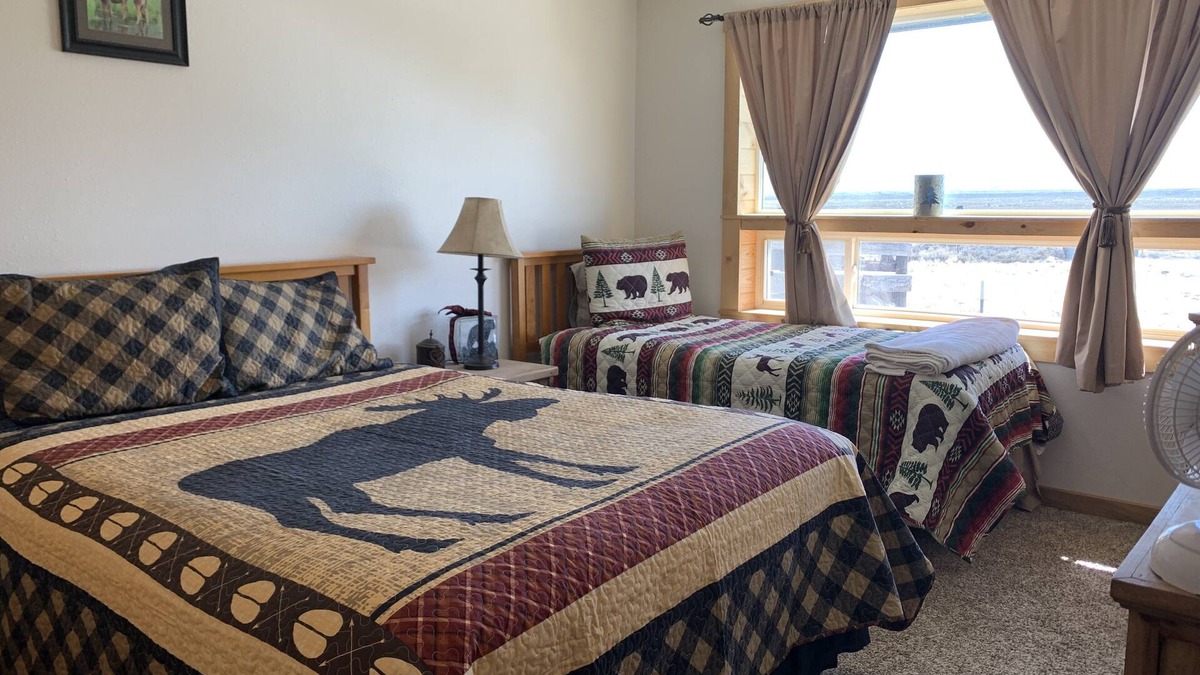 Walden House | 2 bedroom retreat in Moose Capitol in Colorado!