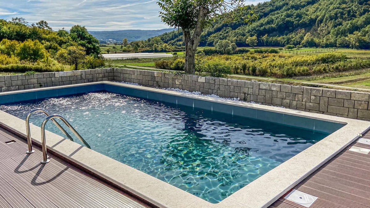 Krbune House | 2 bedroom stunning home in Podpican