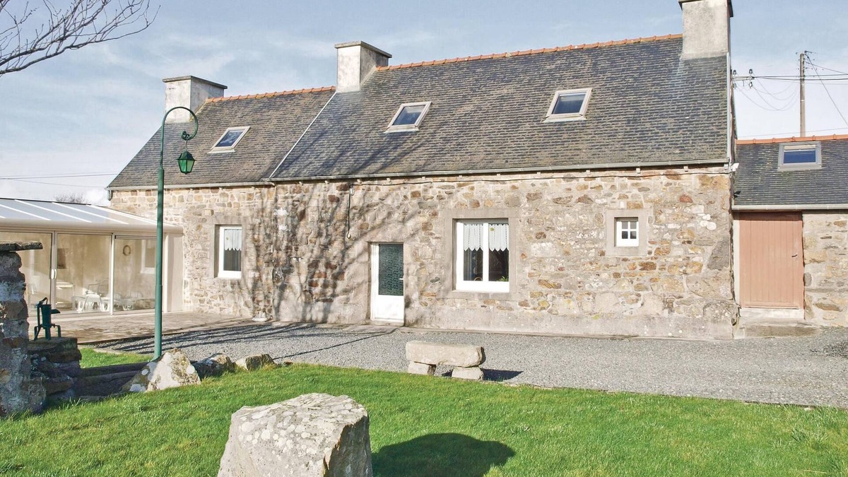 Kerbors House | 2 bedroom stunning home in Kerbors
