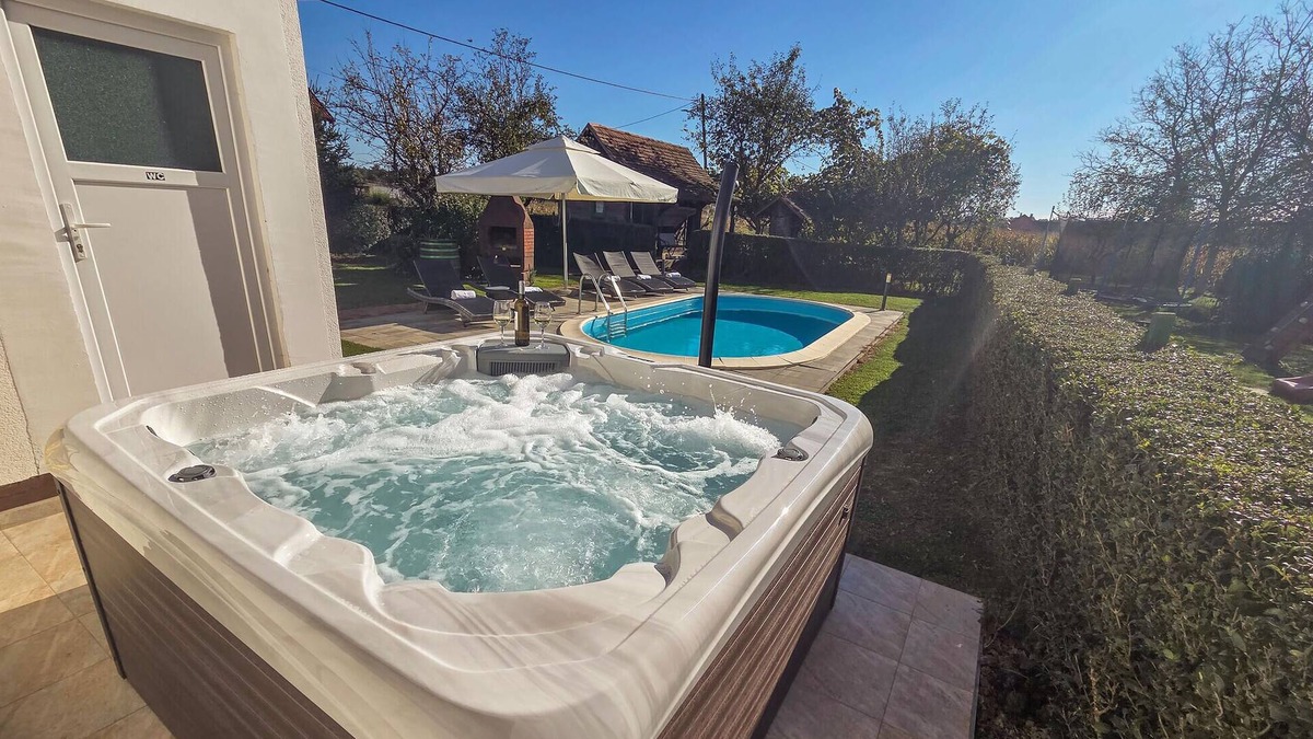 Bjelovar House | 2 bedroom stunning home in Gudovac