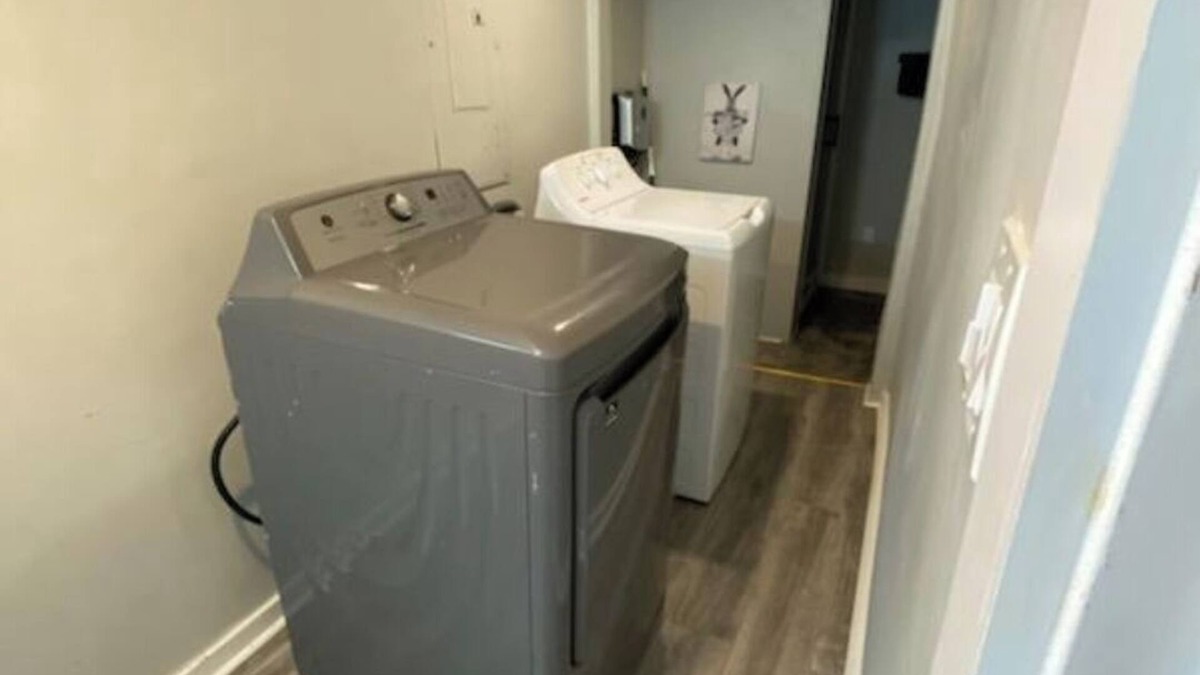 Osceola House | 2-bedroom townhome with den in Osceola