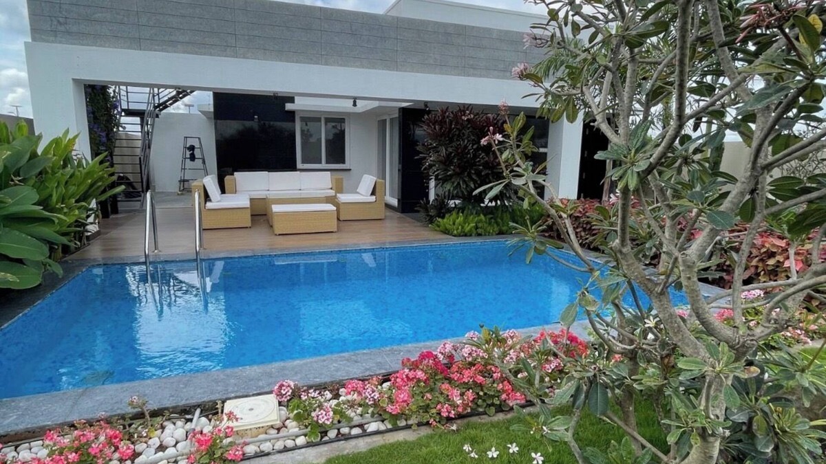 Hosur Villa | 2-bedroom villa with private pool and garden