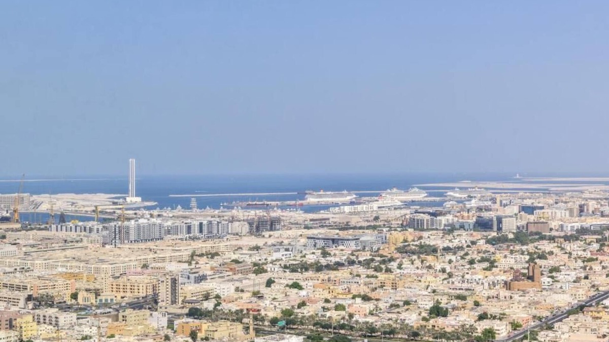 Al Satwa Apartment | 2 Bedroom w/Infinity Pool Near DWTC