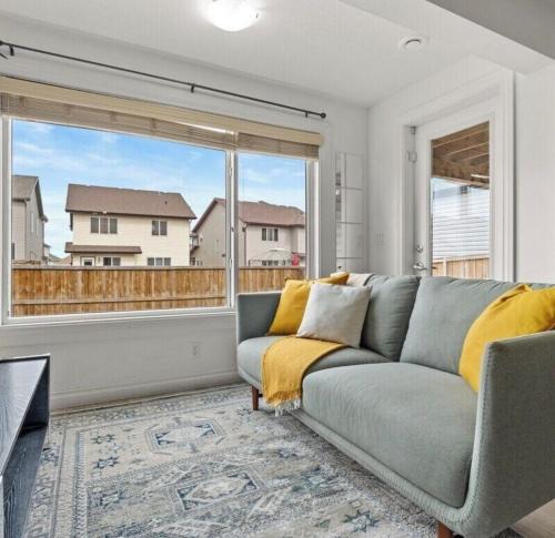 Okotoks Apartment | 2 Bedroom walkout basement suite