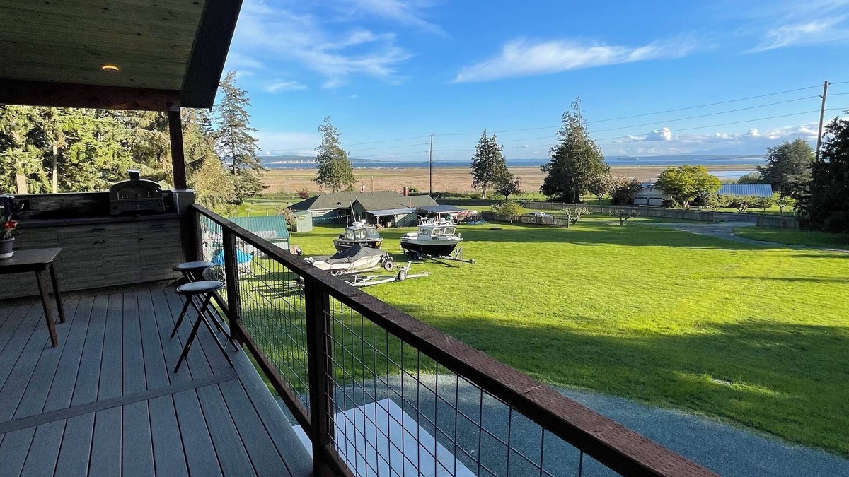 Coupeville Apartment | 2-bedroom West Side View Apartment in charming Coupeville