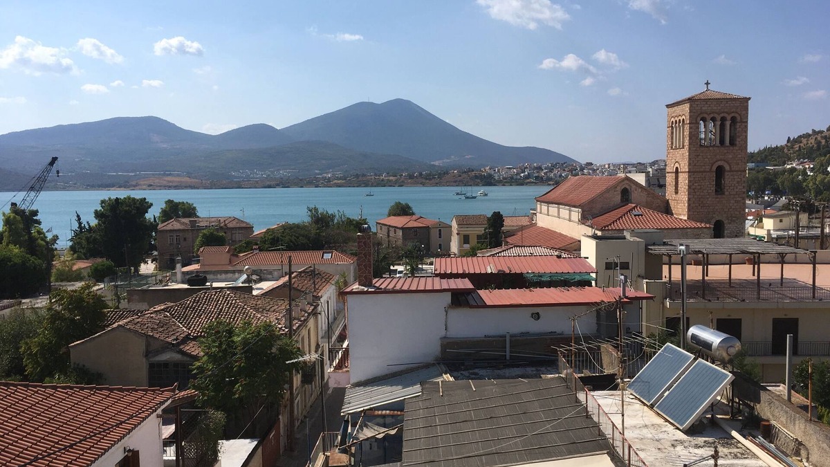 Khalkis Apartment | 2 bedrooms penthouse, with a balcony with bay view.