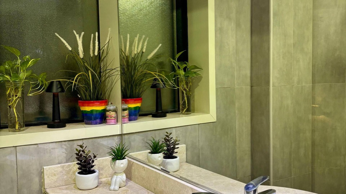 Sharjah Apartment | 2 BHK for a Peaceful Family Getaway Near Airport