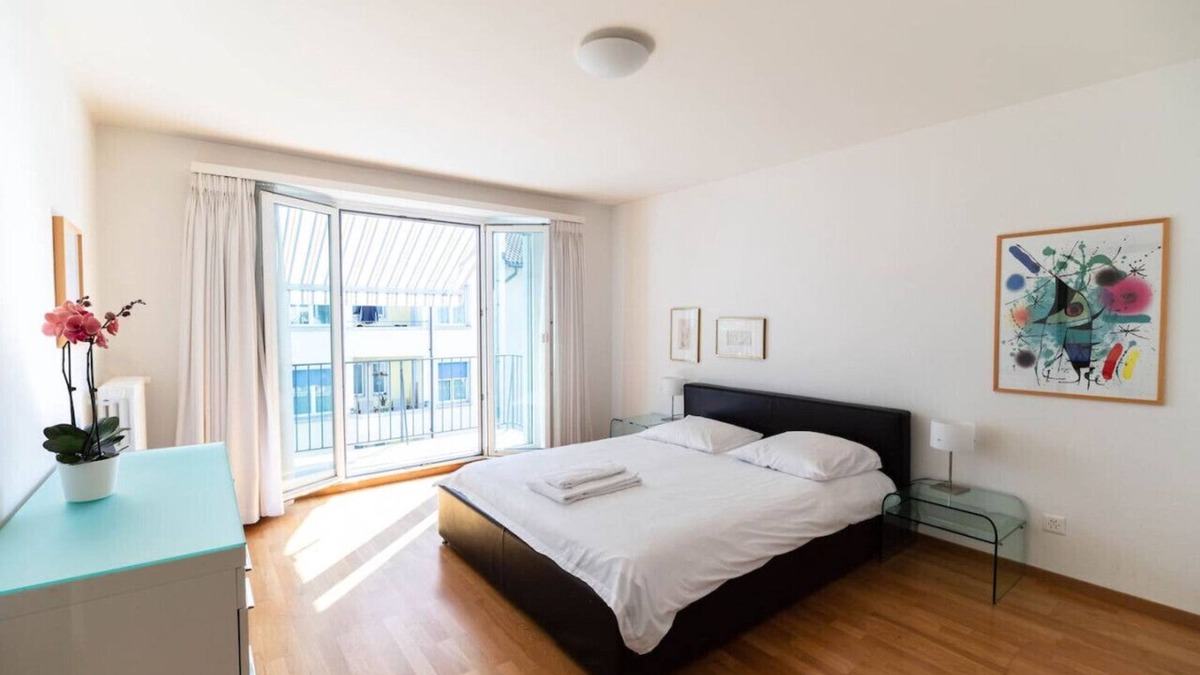 Seefeld Apartment | 2 BR apartment near the lake/city center (D2)