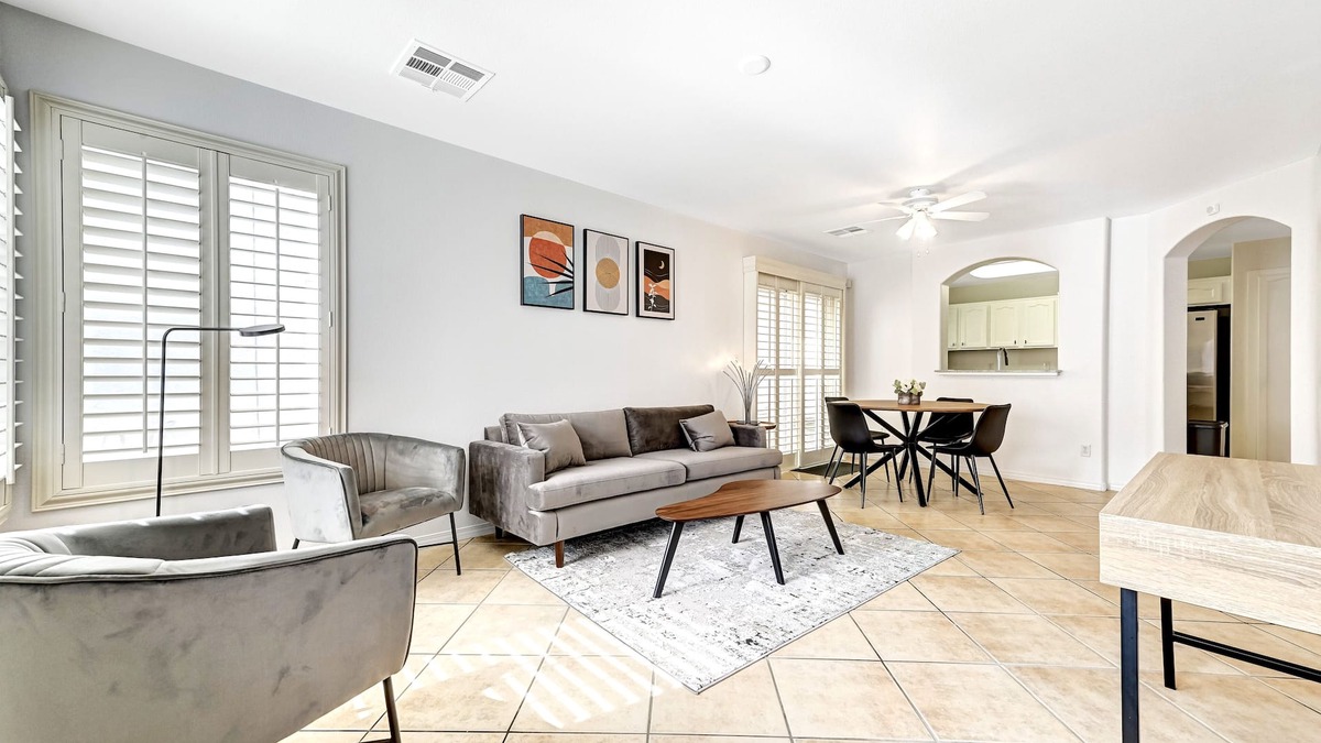 Nevada Trails House | 2 BR House - 8 miles to Las Vegas Strip