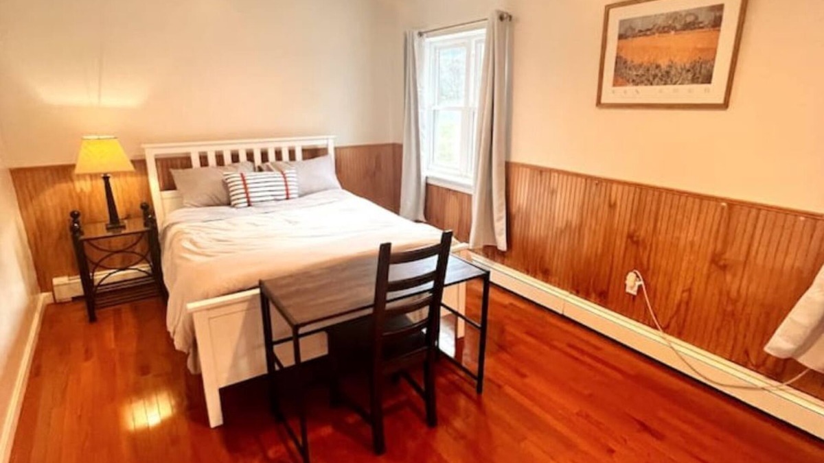 Woodbridge Apartment | 2 BR Private Suite Near Major Hospitals|Yale & DT