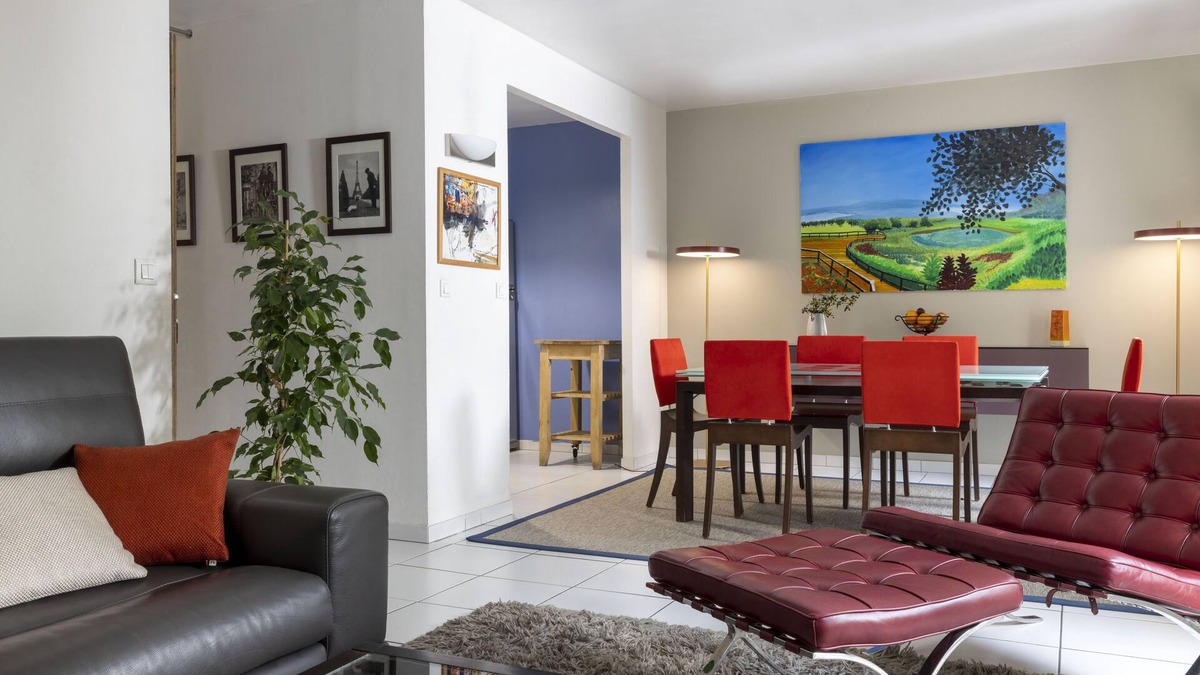 Quartier du Petit-Montrouge Apartment | 2 Br Terrace Apt in A Private House, 4 Guests, Room Service, Spa, Art