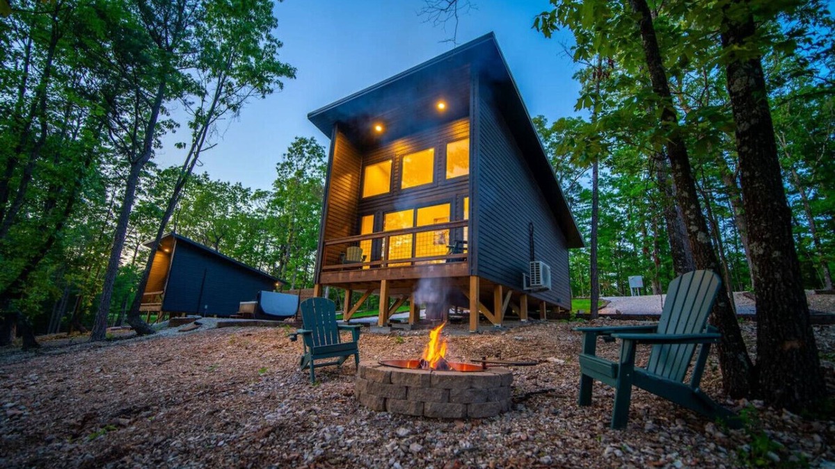 Jasper Cabin | 2 Cabins, Hot Tub, 3 mi to BNR