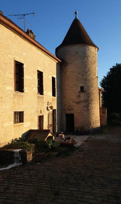 Luilley House | 2 CHAMBRES DANS MAISON EN PIERRE ATYPIQUe