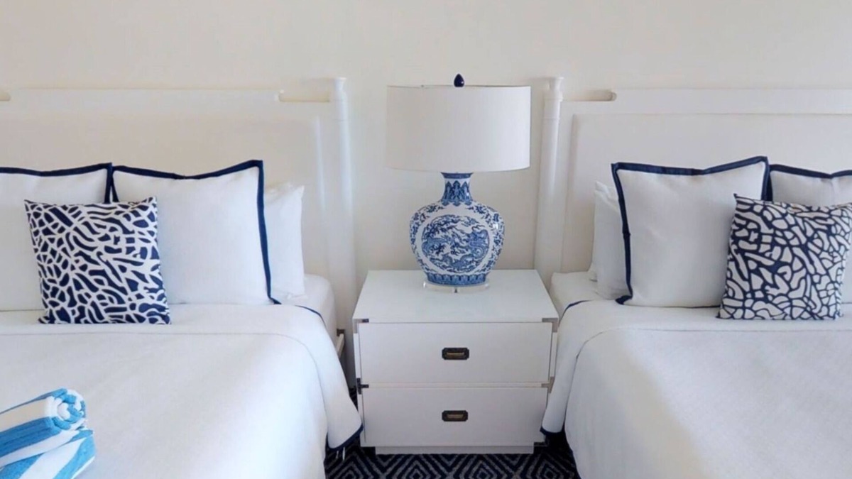 Key West Hotel | 2 Charming Oceanfront Rooms w/Full-Service Marina & Bike Rentals - Pets Welcome