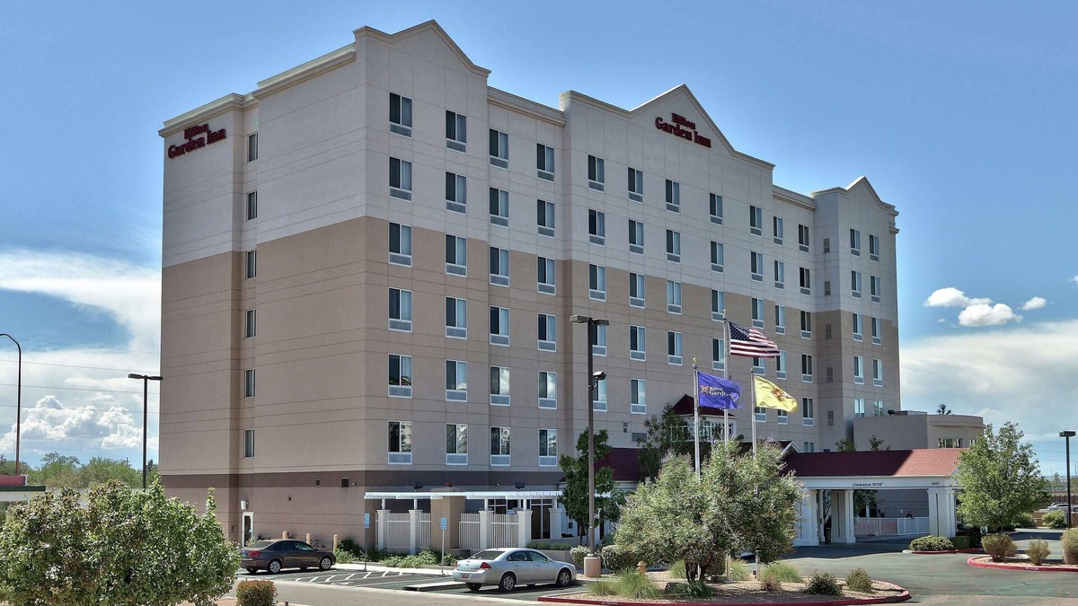 Uptown Hotel | 2 Connecting Suites at a Hotel