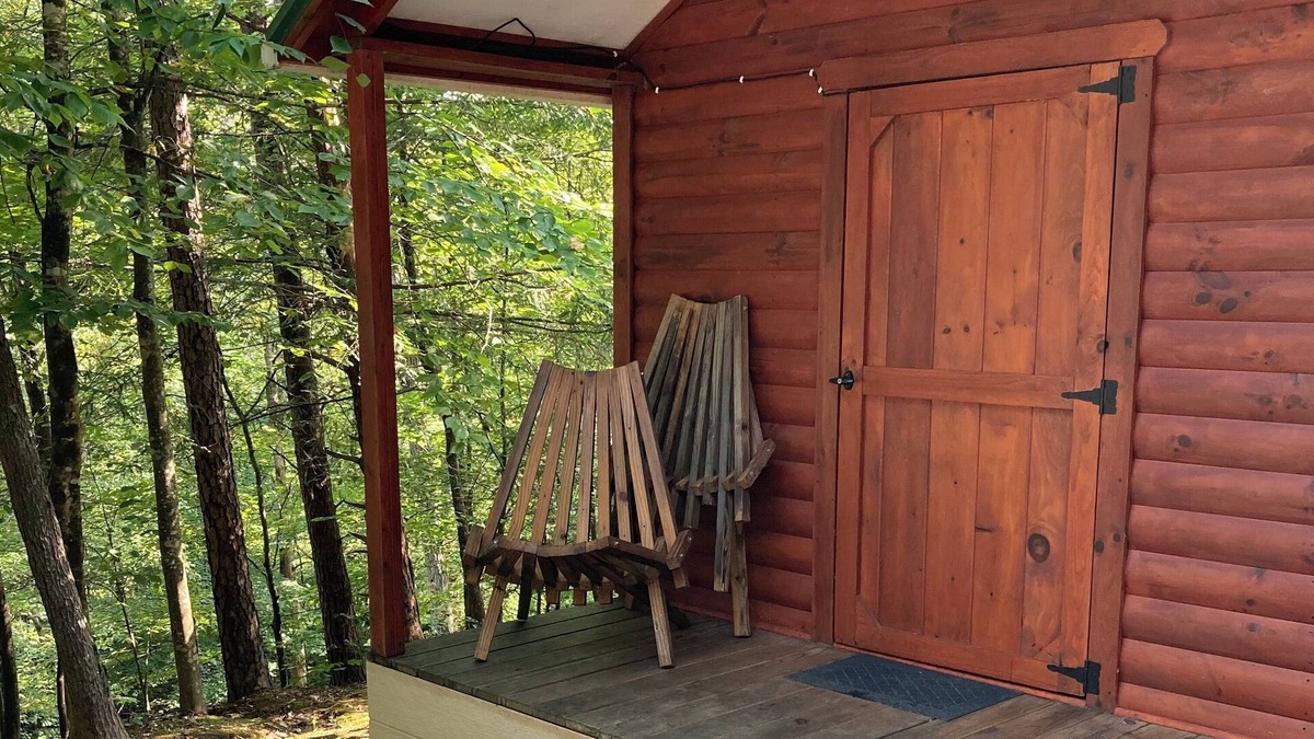 Saint Helens Cabin | #2, Delightful cabin with AC in Beattyville - Perfect for a getaway