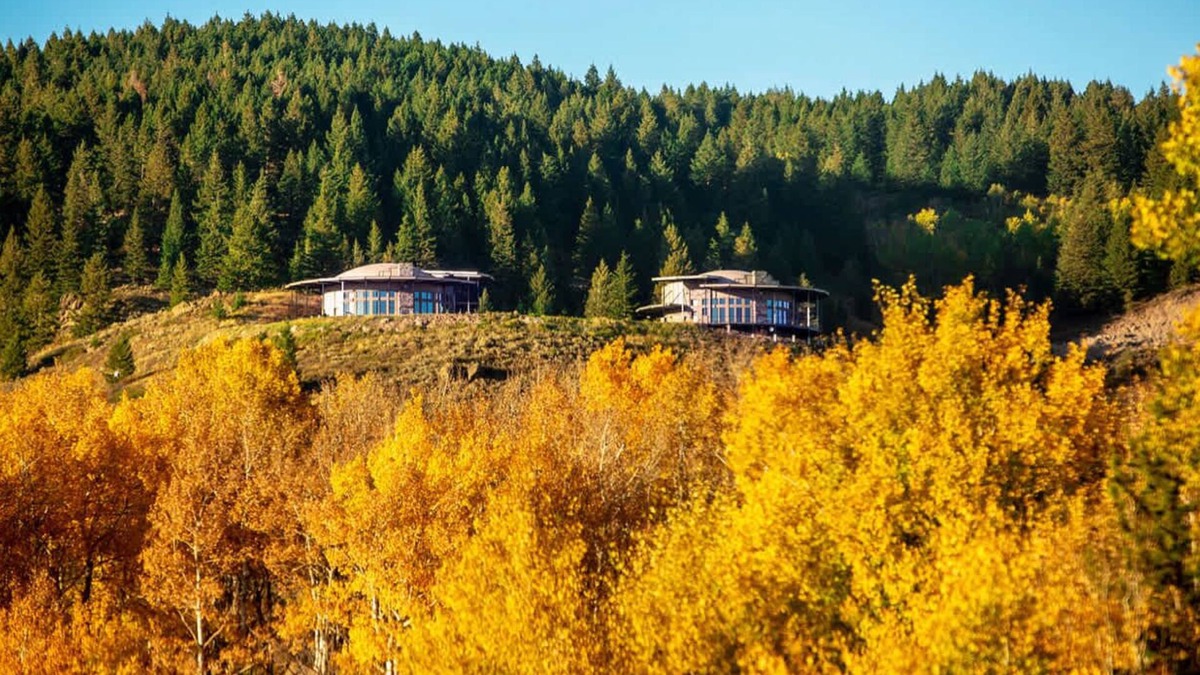 Ashton Cabin | 2 Dome Cabins-1 hr to Yellowstone-Hot tub+Theater+Gaming Room+Pool Table+Air Hoc