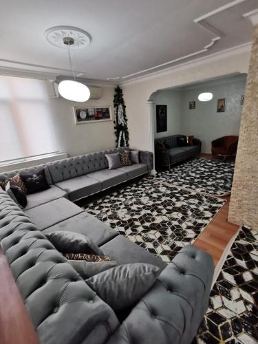 Bornova Apartment | 2 EGE Üniversite ve Hastanesi YAKINI , Aileye ve Firma Çalışanlarına uygun