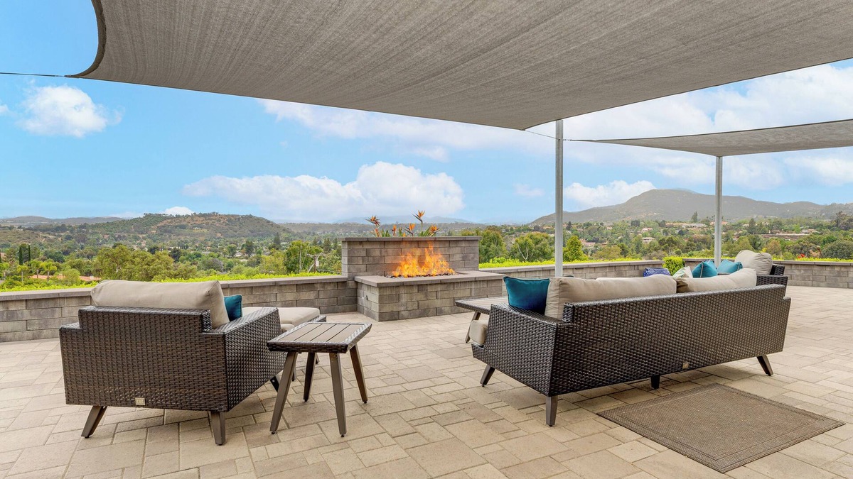 Poway House | 2 Mi to Lake Poway: Mtn-View Escape w/Patio!
