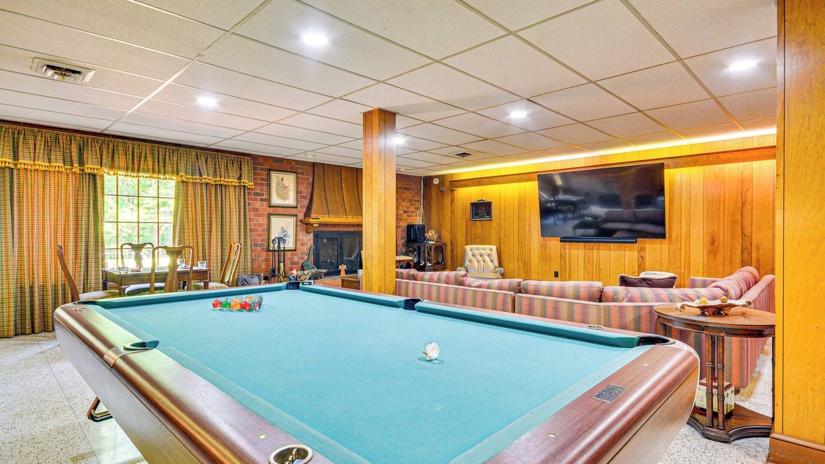 Thomasville House | 2 Mi to Main St Thomasville: Family Home w/Games