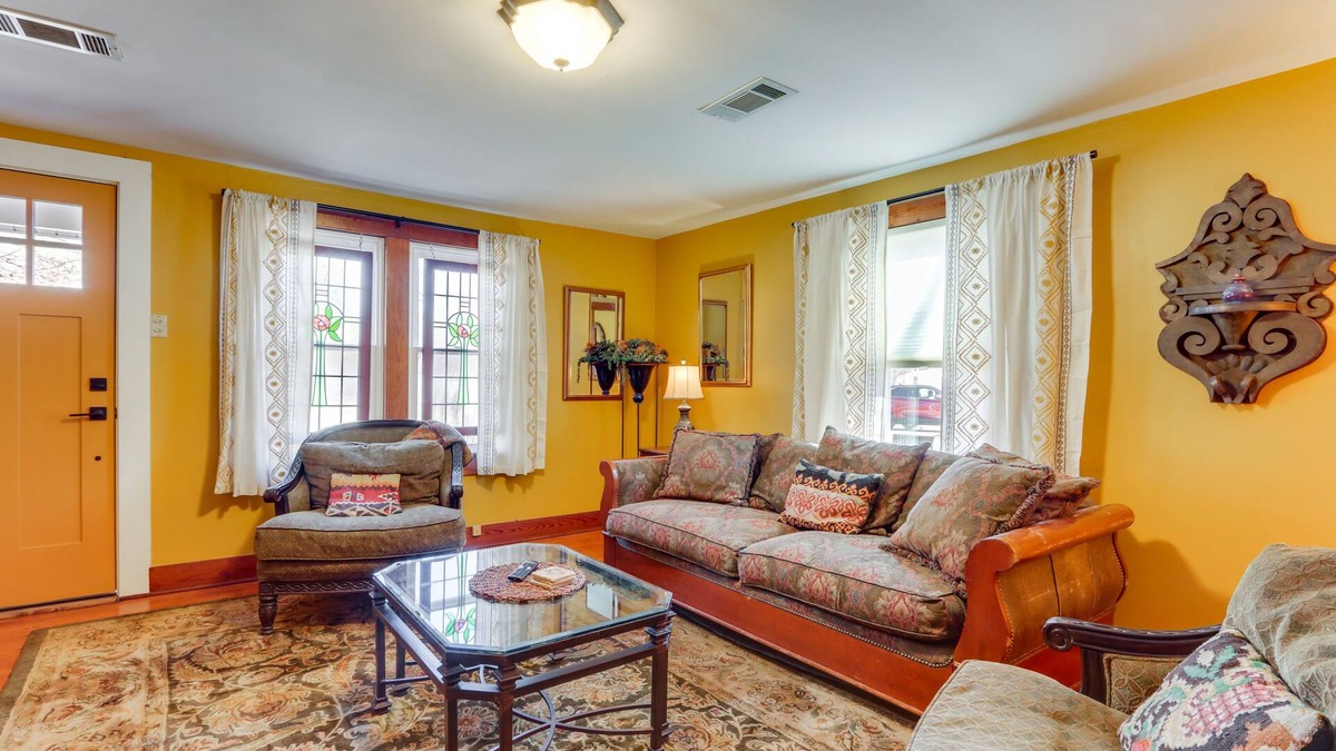 Fayetteville House | 2 Mi to UA: Central Fayetteville Home w/Patios