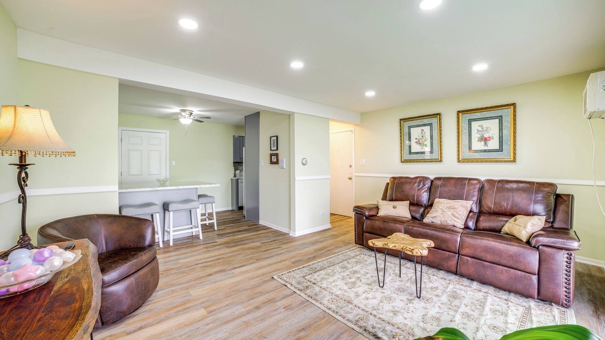 Homewood Condo | 2 Mi to Wind Creek Casino: Quaint Homewood Haven