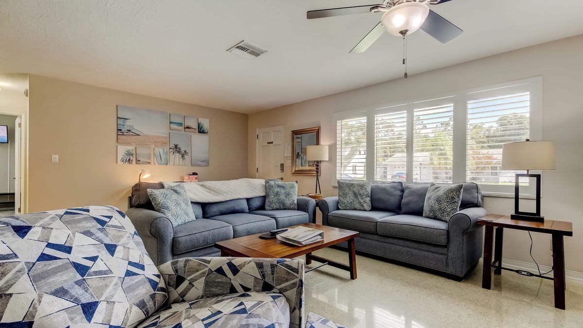 Boca Ciega Ridge House | 2 Miles 2 Redington Beach. Large Yard, Dog Friendly. Bonus Lounge/Kids Room