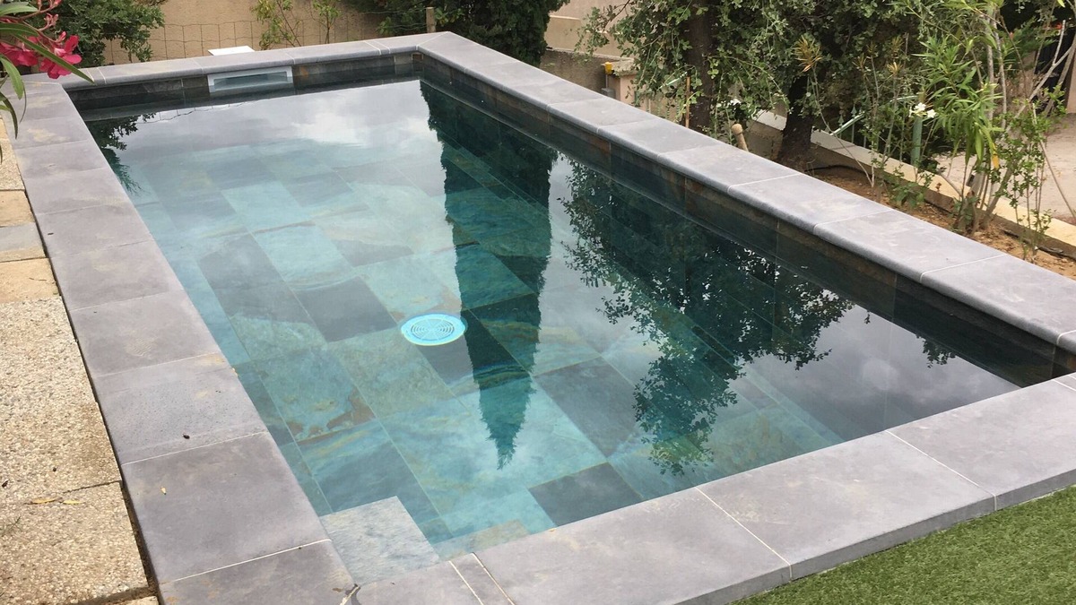 Beaumes-de-Venise Cottage | 2 or 3 people in Provence. Happy.