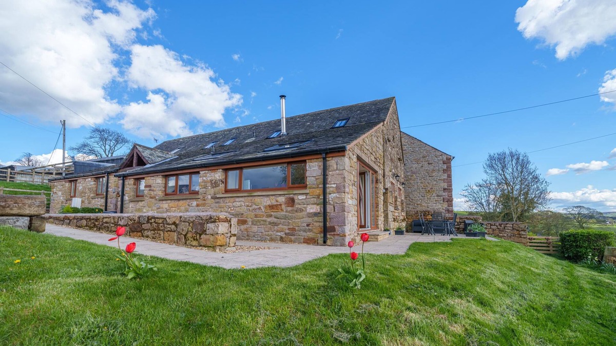 Bretherdale House | 2 Peggies Barn - Rural Holiday Home with stunning views