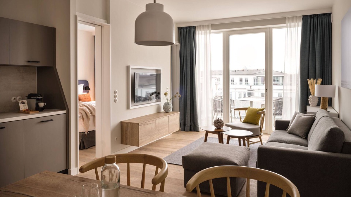 Seebad Ahlbeck Apartment | 2 Raum Apartment mit Seitlichem Meerblick - the Breeze