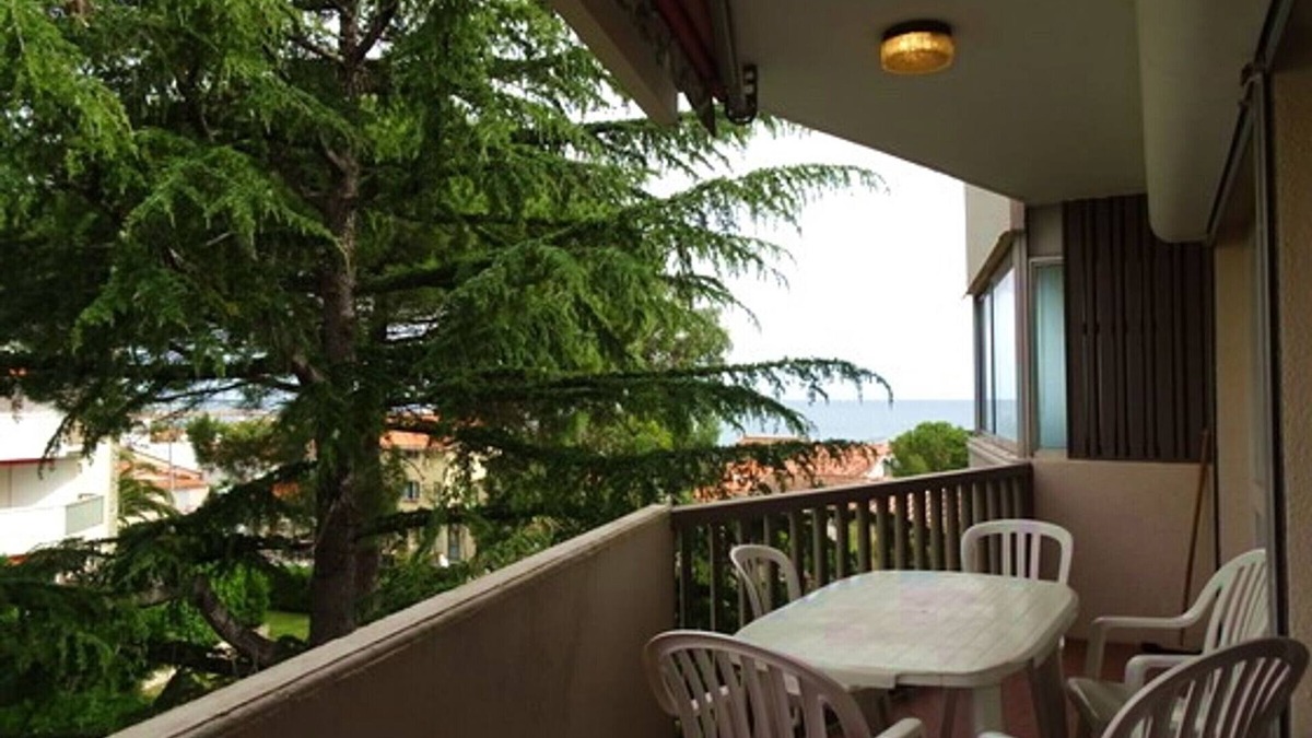 Plage d'Argeles Apartment | 2-room apartment 50m from the beach with pool, parking, pets allowed
