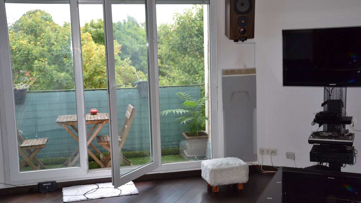 Noisy-le-Sec Apartment | 2 room apartment 55 m2, Underground parking