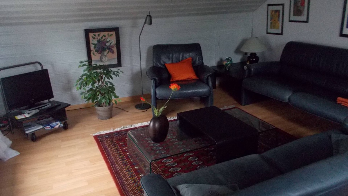 West Husum Apartment | 2-room apartment in a family house with garden, near the North Sea, small. Stichstr., Calm