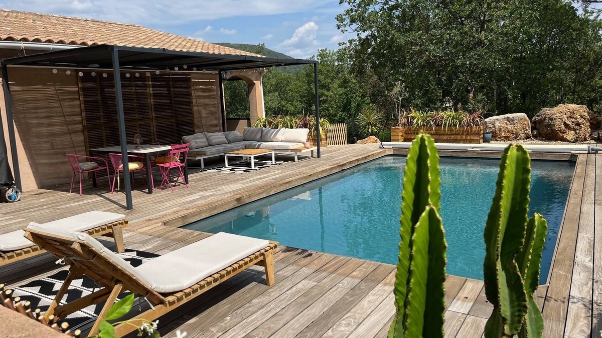 Meounes-les-Montrieux Apartment | 2 ROOMS WITH SWIMMING POOL IN A VILLA IN THE HEART OF NATURE ABSOLUTE CALM