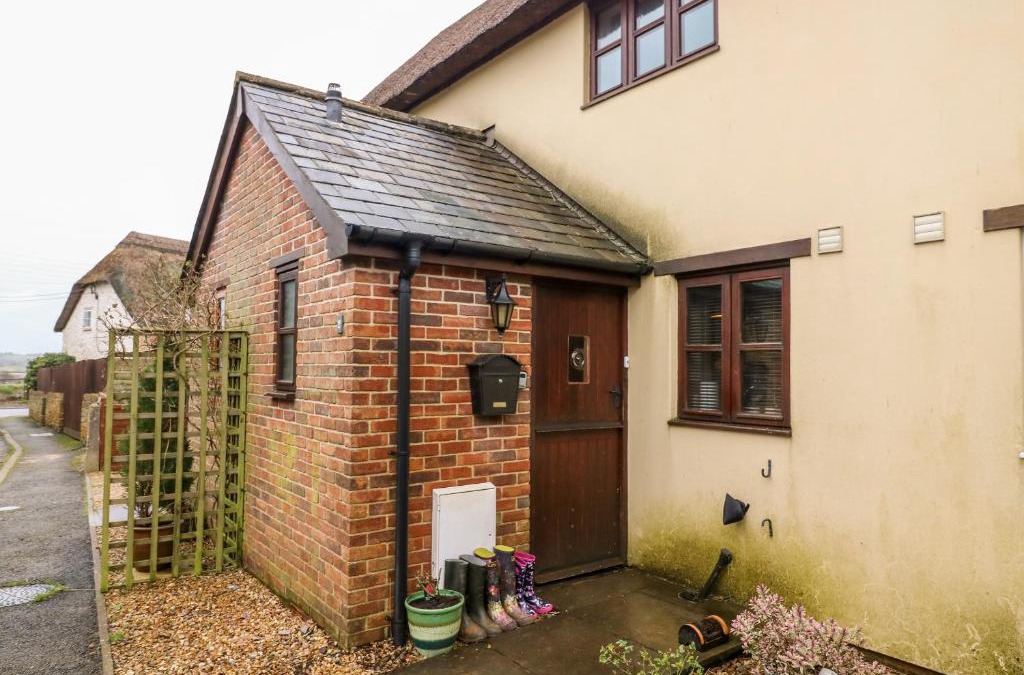 Haselbury Plucknett House | 2 Rose Cottages