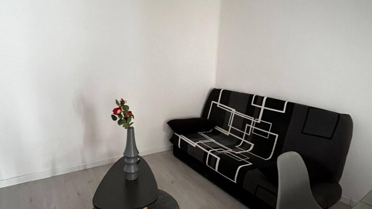 Puisserguier House | 2-storey village house in a pedestrian cul-de-sac