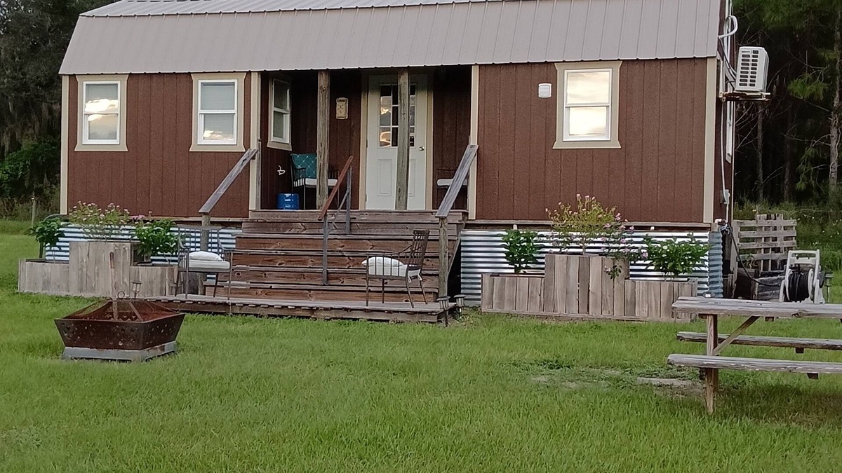 Howey-in-the-Hills House | 2 Tiny Homes on 6 acres with our horse. Rolling hills, pond, sunsets, fire pit.