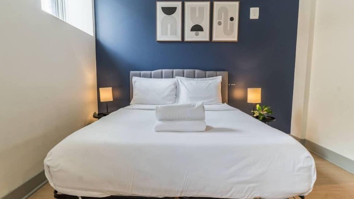 Downtown Louisville Apartment | 2- Unit Renovated Loft w/Free Parking | Lou Med!