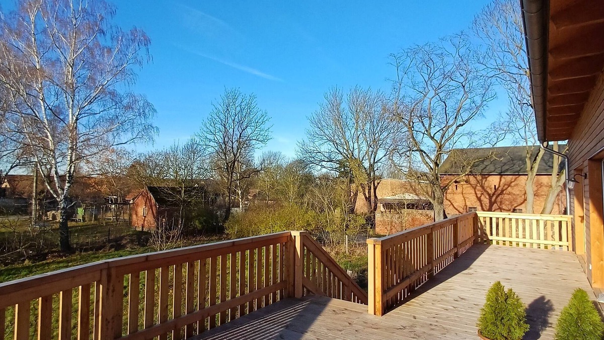 Kraatz Apartment | 2 vacation apartments with shared large balcony for 8 to 10 people can be booked