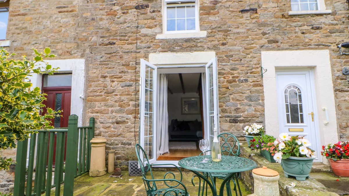 Eastgate Cottage | 2 WEST HASWICKS, pet friendly, character holiday cottage in Westgate