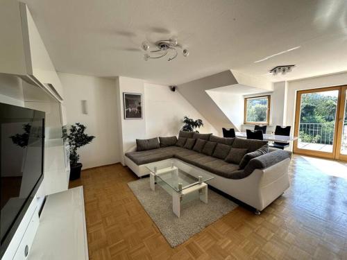 Schweinheim Apartment | 2-Zimmer-Wohnung mit Balkon & guter Anbindung in Aschaffenburg