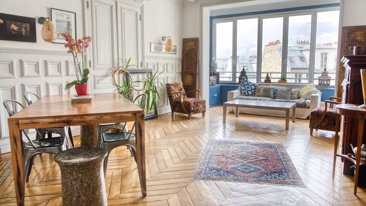 Saint-Vincent-de-Paul Apartment | 200 m² with views of the Sacre Coeur and the rooftops of Paris