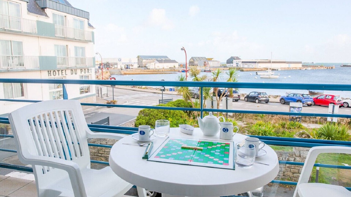 Plobannalec-Lesconil Apartment | 200m from the beach, seaview flat for 2