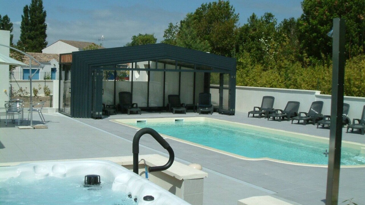 Fouras Villa | 200m from the ocean, villa "Oléron" in a residence with swimming pool,.: Les Thalassiles