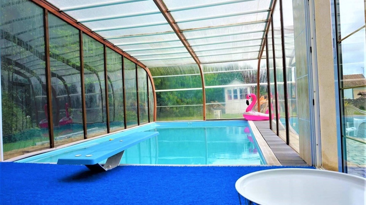 Etreham House | 200m² house in a renovated farmhouse, stone walls and exposed beams