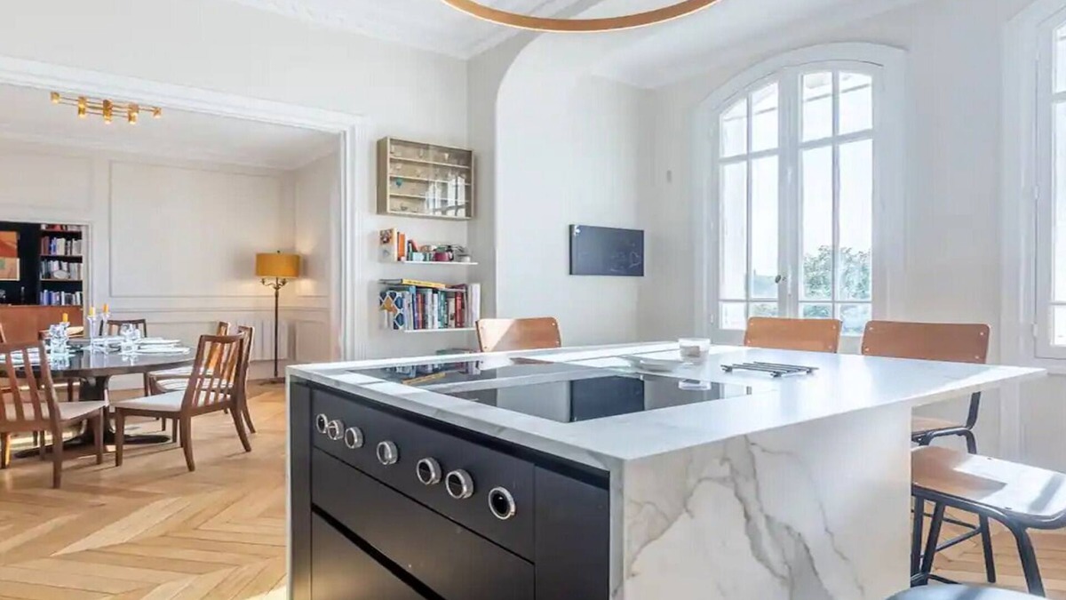 Quartier du Gros-Caillou Apartment | 200M2 LUXURY ON AV.de la BOURDONNAIS WITH TERRACE, TAILORED TO HIGHEST STANDARDS